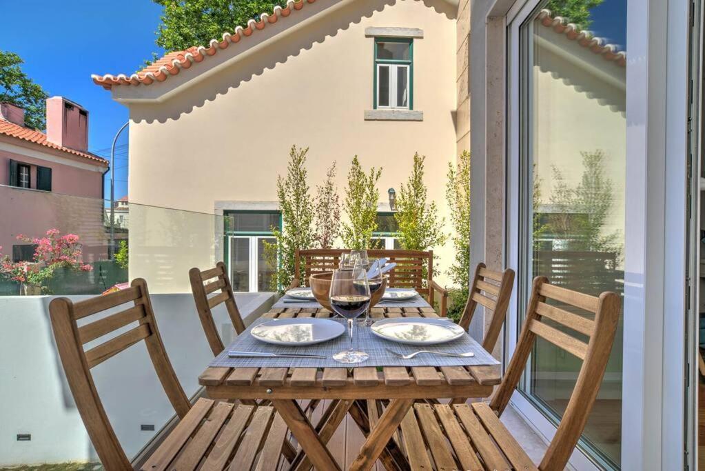 Urban Beach Estoril Apartment ภายนอก รูปภาพ